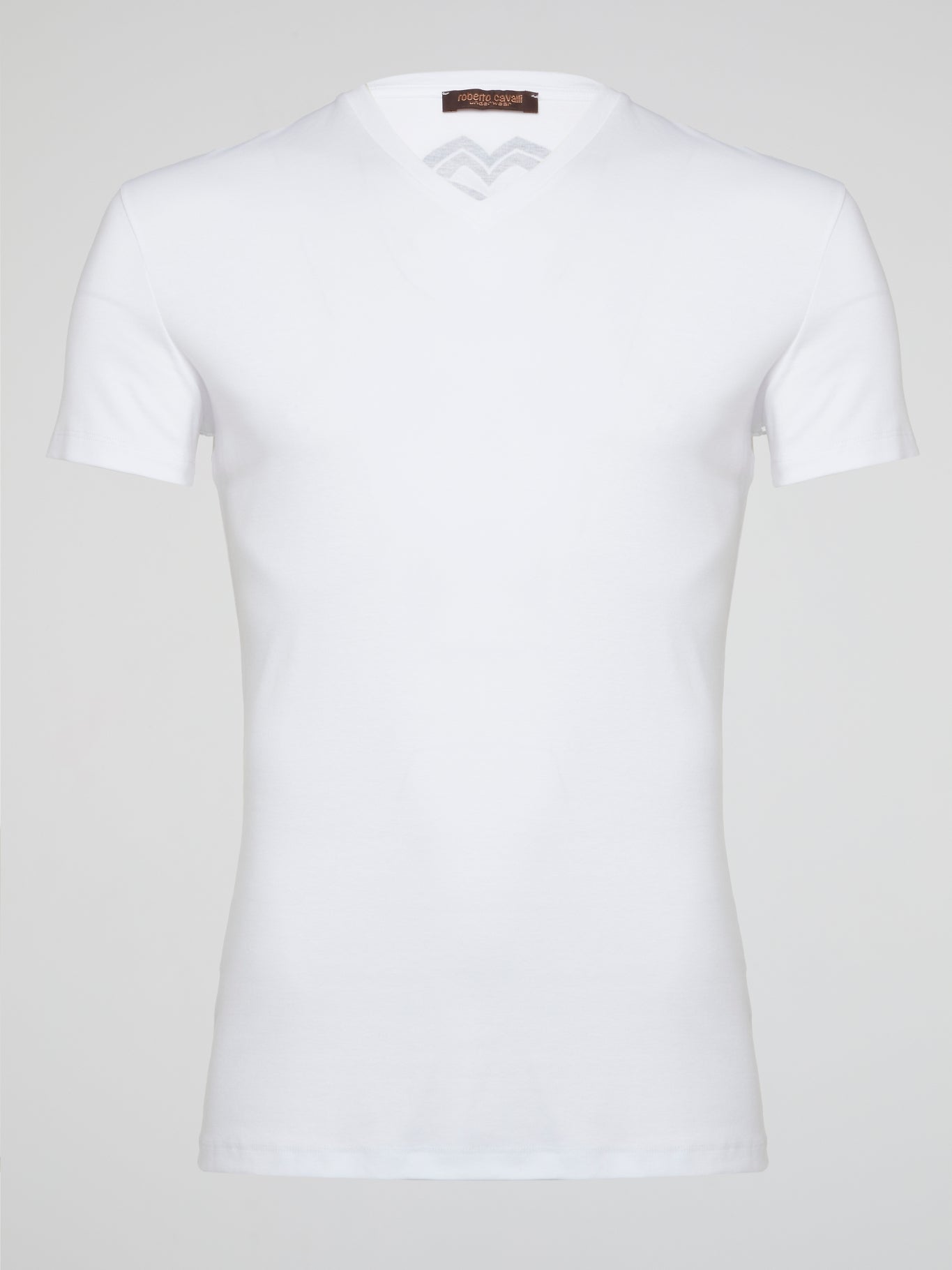 Embrace your inner style icon with this must-have White Logo Print V-Neck T-Shirt from Roberto Cavalli Underwear. Crafted from luxurious soft cotton, this tee exudes sophistication and comfort. Pair it with your favorite jeans for a look that is effortlessly chic and timeless.