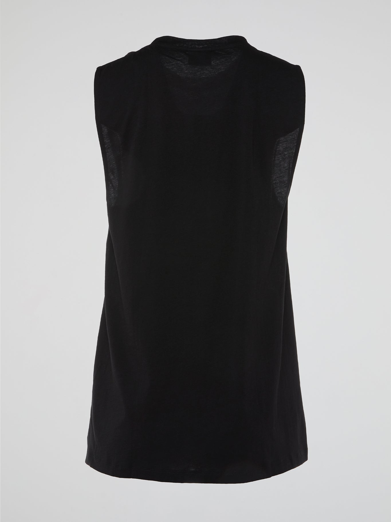 Embrace your rebellious side with the Skull Print Sleeveless Dress by Marcelo Burlon Milan. This edgy and daring dress features a captivating skull motif that exudes confidence and attitude. The sleeveless design adds a touch of femininity and versatility, making it the perfect statement piece to rock at any event or occasion.