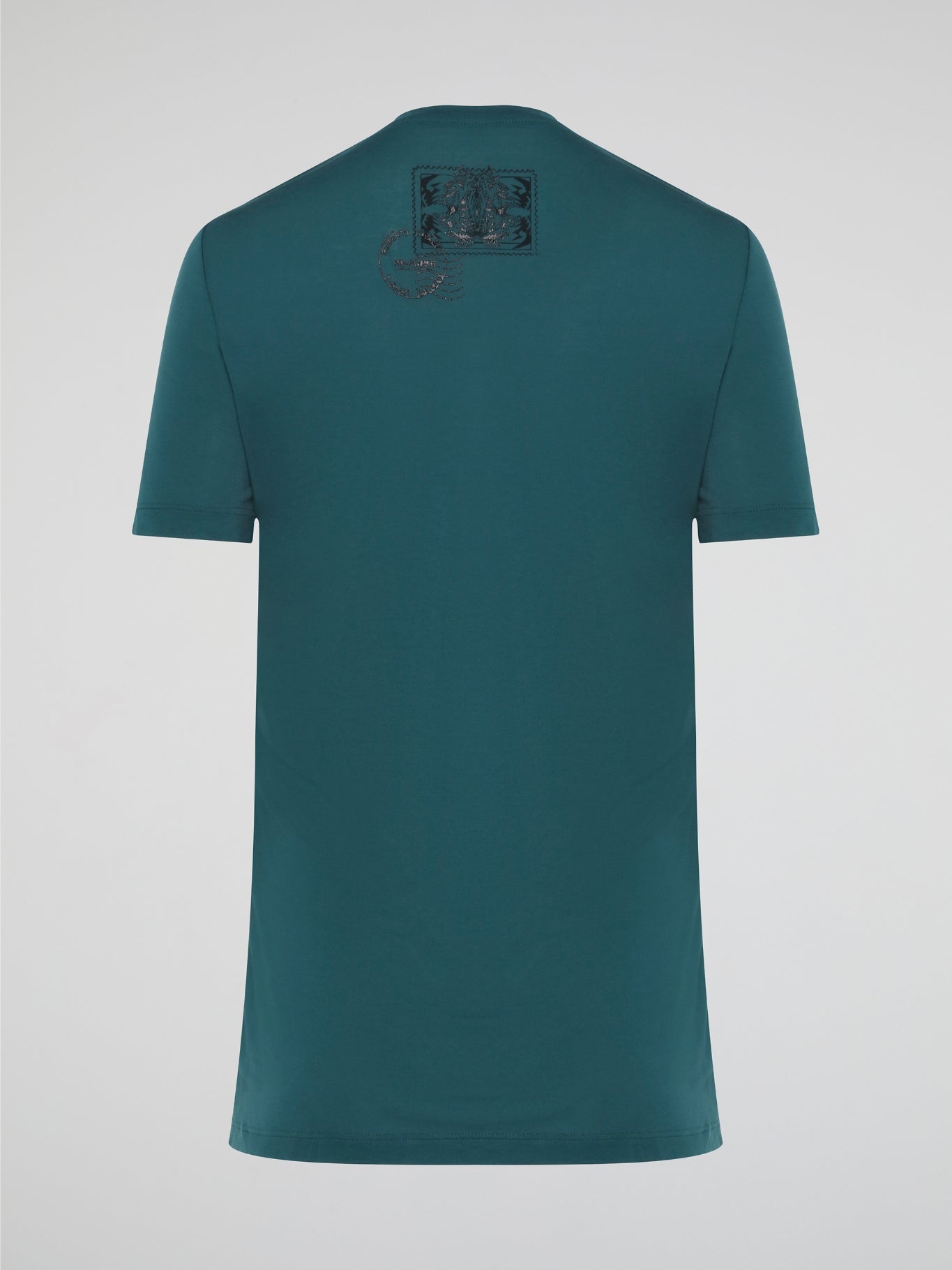 Elevate your casual style with the Green Printed T-Shirt from Roberto Cavalli, featuring a bold and eye-catching design that is sure to turn heads. Crafted from high-quality materials, this shirt offers both comfort and sophistication, making it the perfect addition to any fashion-forward wardrobe. Whether paired with jeans for a laid-back look or dressed up with a blazer for a night out, this t-shirt is a versatile and trendy choice for any occasion.