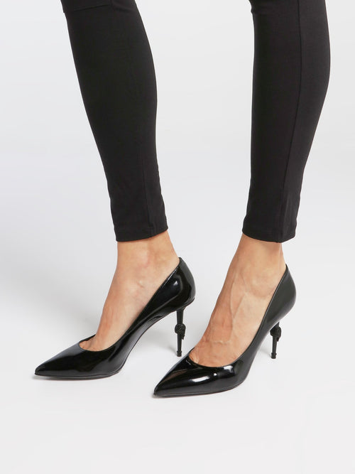 Black Skull Mid-Heel Pumps